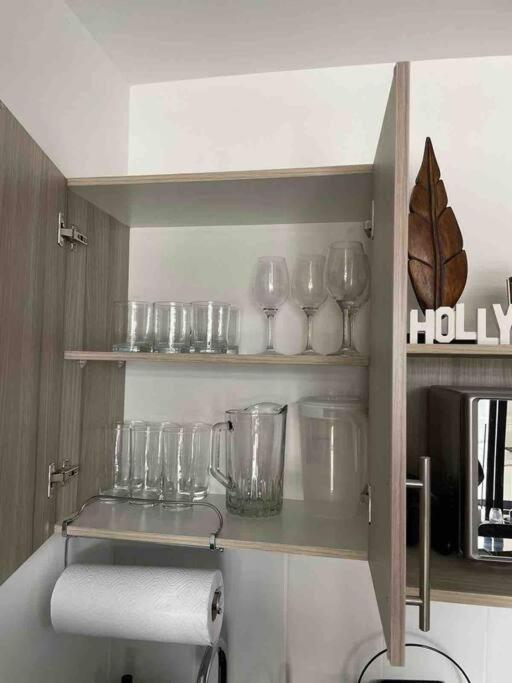 Lovely 1 Bedroom Unit With Free Parking Modra Zone 4 과테말라 외부 사진