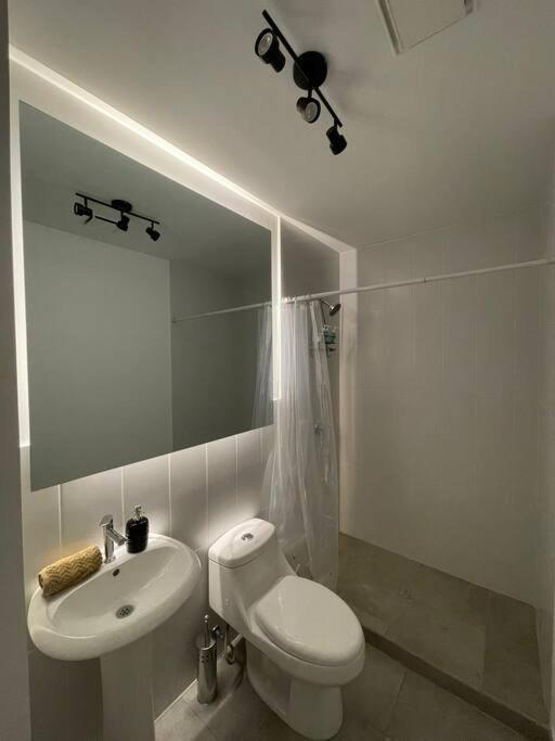 Lovely 1 Bedroom Unit With Free Parking Modra Zone 4 과테말라 외부 사진
