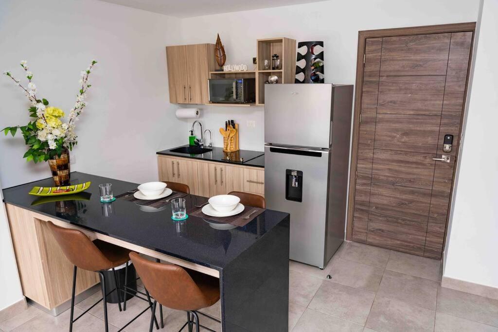 Lovely 1 Bedroom Unit With Free Parking Modra Zone 4 과테말라 외부 사진